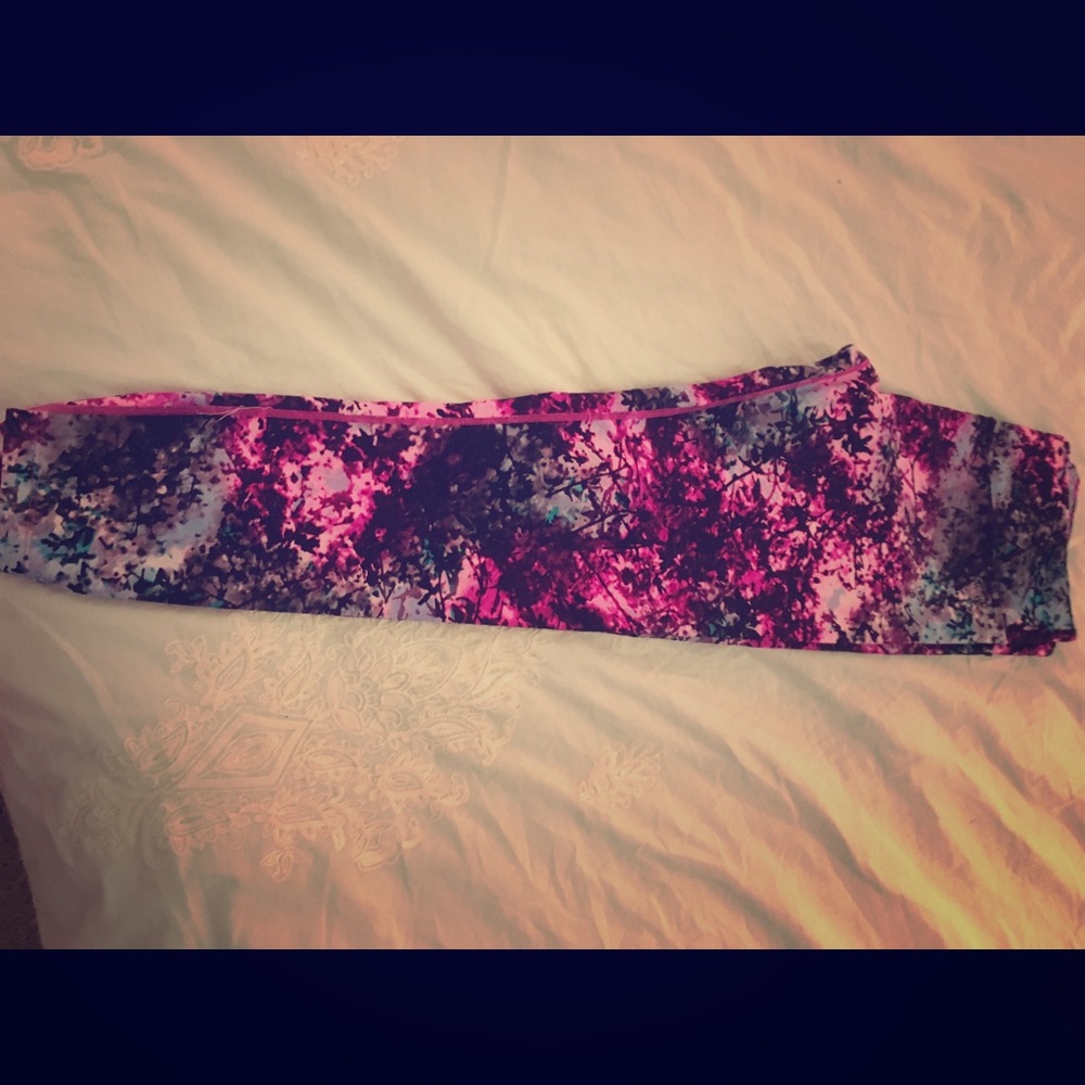 Crop work out pants